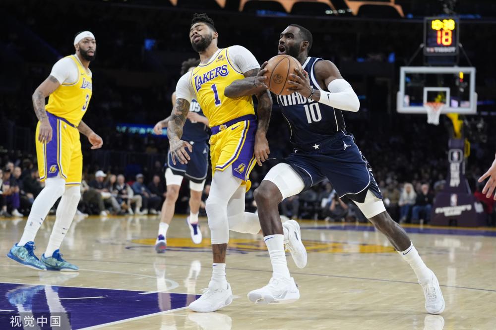 场的表现正 场的表现正