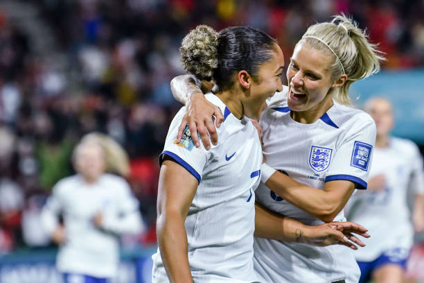 一名能胜任 一名能胜任